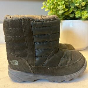 North Face Winter Camp Boots